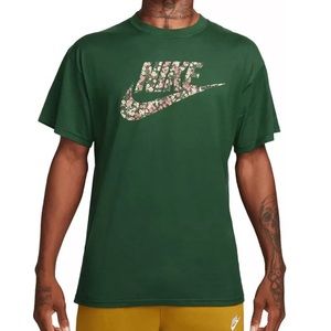 Nike Men's Sportswear Club Short Sleeve Perennial Park Max90 T-Shirt
